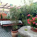 Burg Apartament *