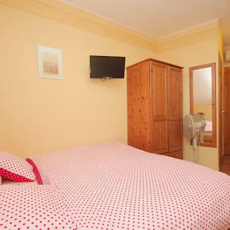 Apartment Burg *