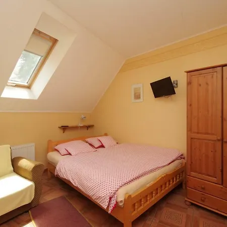 Burg Apartment